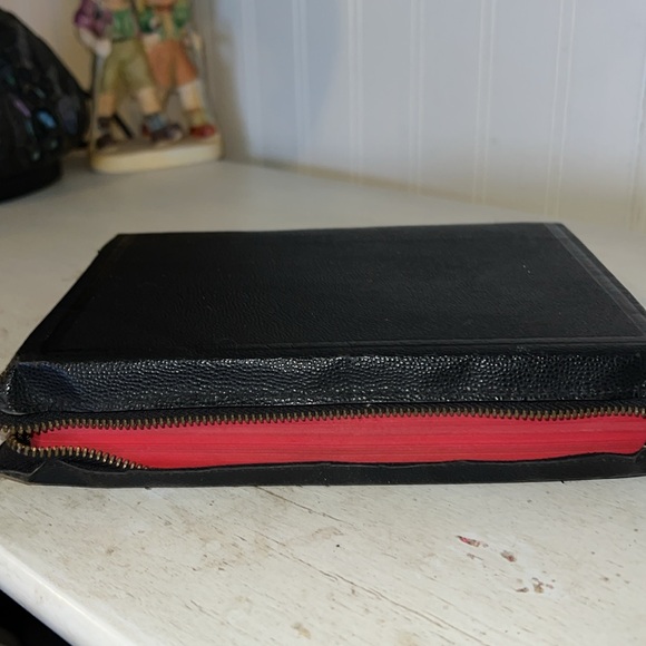 KJV Vintage 1945 Holy Bible Concordance leather bound zip around - Picture 4 of 10